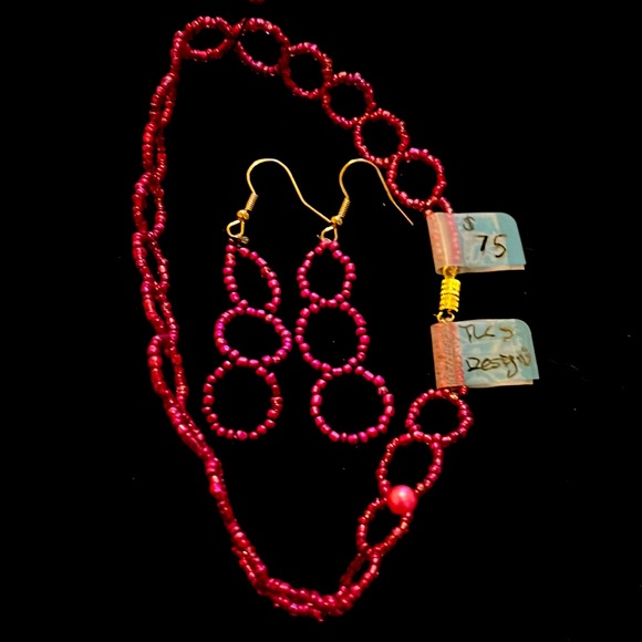 Girls infinity choker glass beaded with silver clasp - Picture 1 of 4